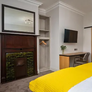 Elephant And Castle Hotel Wakefield
