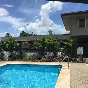 Country Plaza Motor Motel Mackay